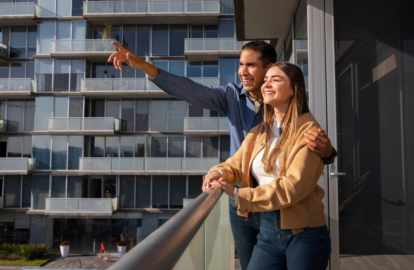 medium-shot-couple-buying-new-home_23-2150322088